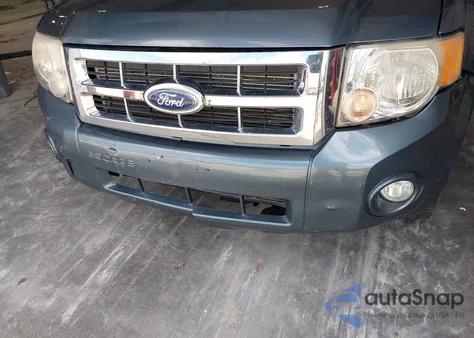 2012 Ford Escape Xlt z USA, uszkodzony, nr VIN 1FMCU9DG2CKB33926